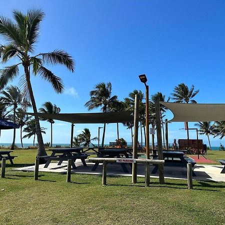 Sarina Beach Motel Grasstree Beach Buitenkant foto
