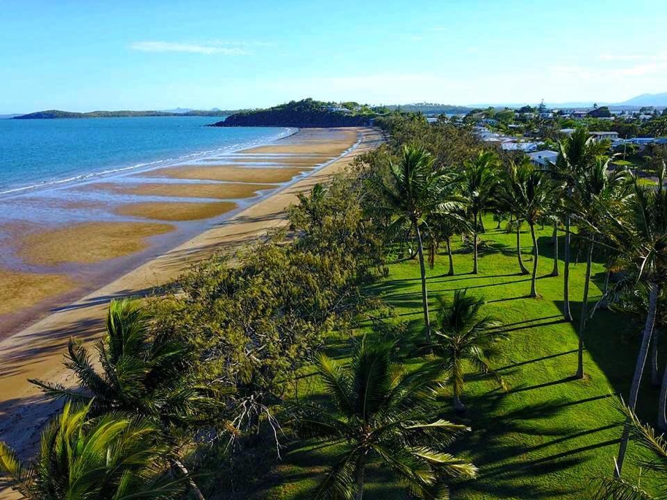 Sarina Beach Motel Grasstree Beach Buitenkant foto