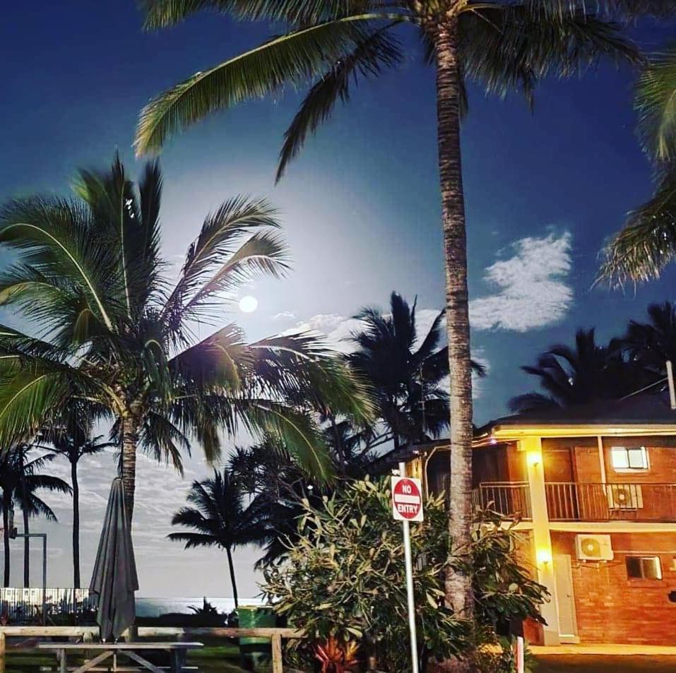 Sarina Beach Motel Grasstree Beach Buitenkant foto