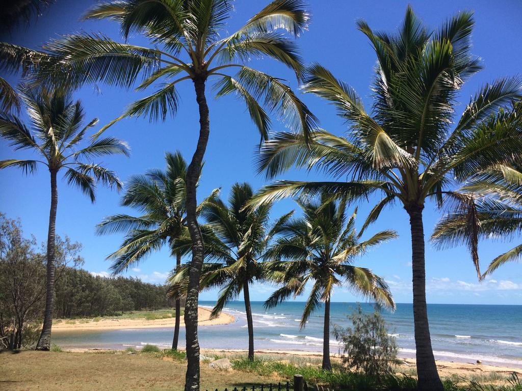 Sarina Beach Motel Grasstree Beach Buitenkant foto